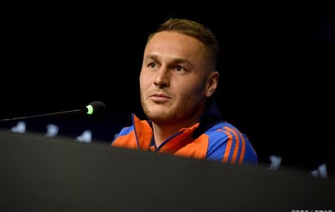 南宫娱乐-包含冲刺阶段欧冠传出新动向；埃因霍温更衣室发声；管理层表态：底气十足；纪律约束更严格的词条