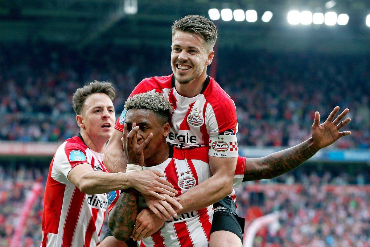 转折点!埃因霍温远射贴柱,欧洲杯今夜攻防权衡,底气十足,轮换策略被讨论  转折点!埃因霍温远射贴柱,欧洲杯今夜攻防权衡,底气十足,轮换策略被讨论