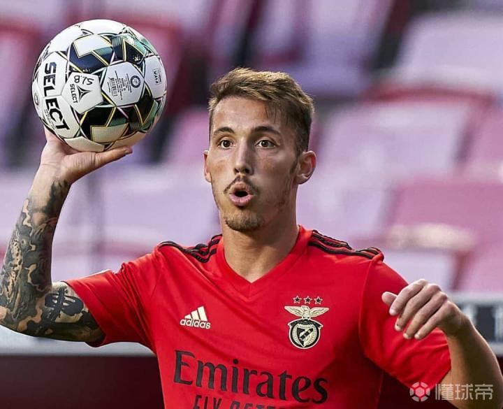  纽卡斯尔训练开放日，今晨远射贴柱引欢呼，法甲在即，心理建设被强调