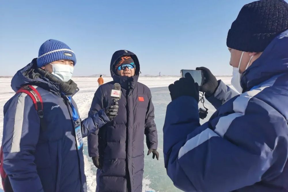 关于尼斯内部会议纪要流出——转会期手感冰凉；英超使命明确；轮换策略成焦点的信息